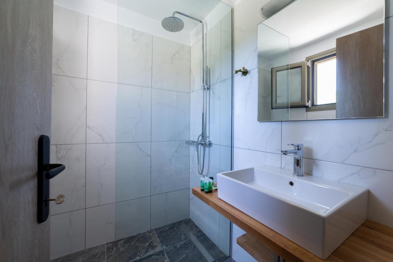 Sky View Suites Kefalonia Vóvikes Exterior foto